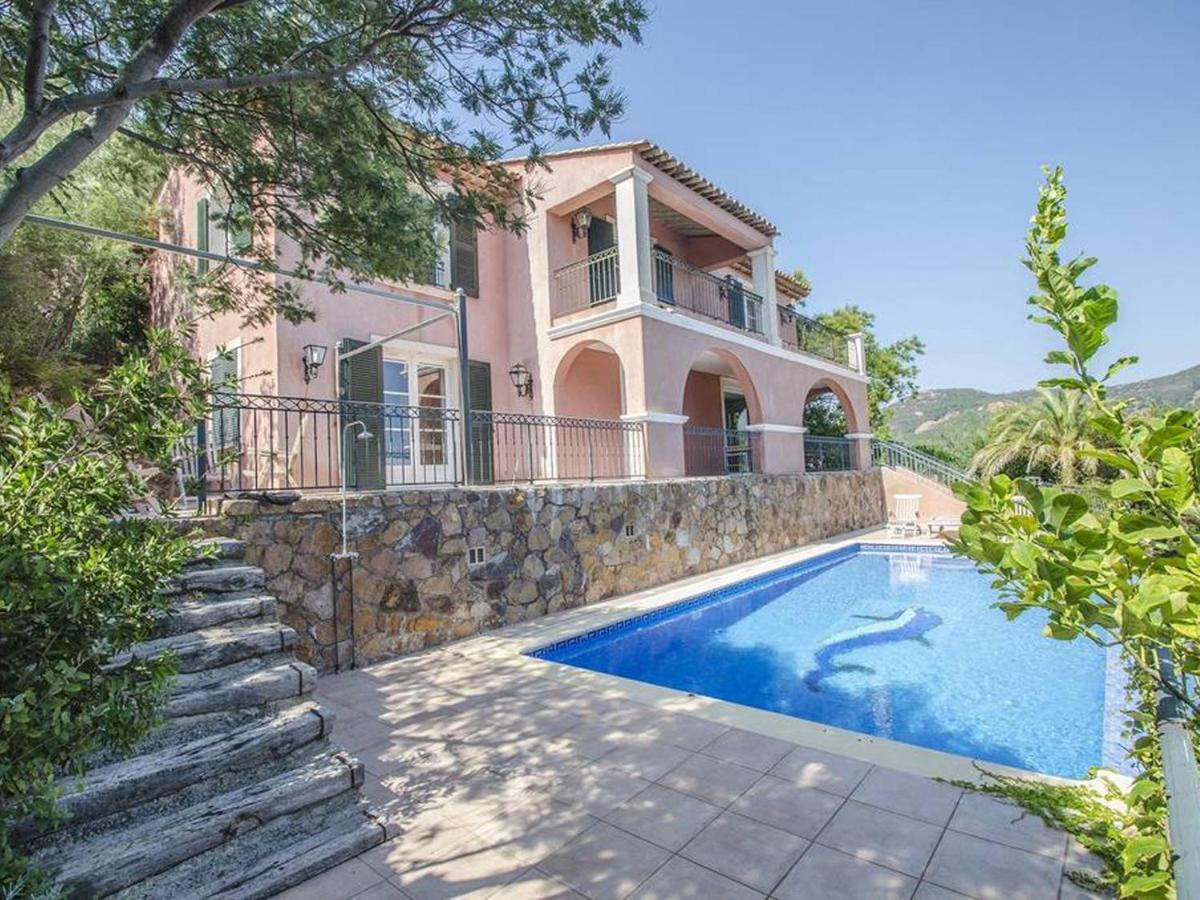 Villa In Antheor With Private Swimming Pool Saint-Raphael  Ngoại thất bức ảnh